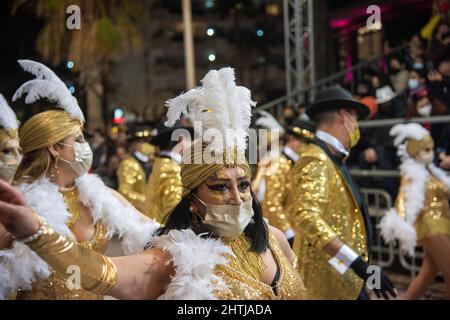 sitges Carnaval 2022 desfile de sonrisas en la rua de la disbauxa 2022 Stockfoto