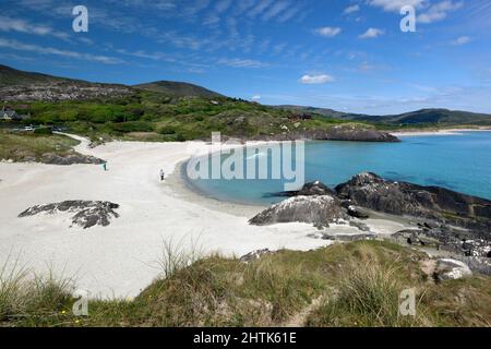 Derrynane Bay mit Blick auf den Strand, Ring of Kerry, Halbinsel Iveragh, County Kerry, Irland Stockfoto