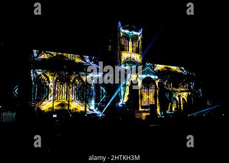 Über uns, Eine 13,8 Milliarden Jahre Geschichte das Universum. Paisley Abbey 2022 Stockfoto