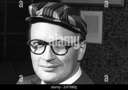 Povel Ramel. Schwedischer Entertainer geboren am 1 1922. juni, gestorben am 5 2007. juni. 2022 wird sein 100-jähriges Jubiläum sein. Schweden 1959 Roland Palm Ref. Pärm 2, 611 Stockfoto