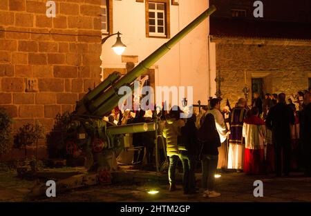 Prozession der Muttergottes von La Piedad, organisiert von der Bruderschaft Nuestra Señora de la Soledad in der Stadt A Coruña am 27. März 2018 Stockfoto