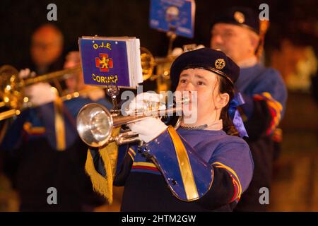 Prozession der Muttergottes von La Piedad, organisiert von der Bruderschaft Nuestra Señora de la Soledad in der Stadt A Coruña am 27. März 2018 Stockfoto