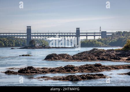 Britannia Bridge über die Menai Strait, Gwynedd, Wales, Großbritannien Stockfoto