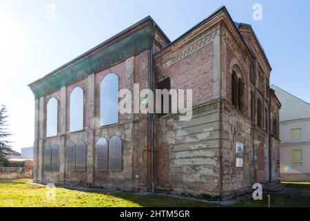 Das Gebäude der orthodoxen Synagoge aus dem Jahr 1891, heute ungenutzt, Papret, Sopron, Ungarn Stockfoto