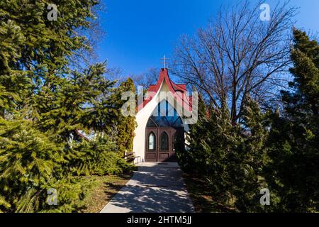 Moderne katholische Krankenhauskapelle aus dem Jahr 1992, Sopron, Ungarn Stockfoto