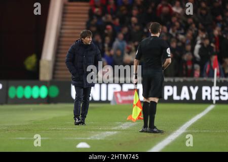 MIDDLESBROUGH, GROSSBRITANNIEN. MÄR 1. Tottenham-Manager Antonio Conte beim Spiel der fünften Runde des FA Cup zwischen Middlesbrough und Tottenham Hotspur am Dienstag, den 1.. März 2022 im Riverside Stadium, Middlesbrough. (Kredit: Mark Fletcher | MI News) Kredit: MI Nachrichten & Sport /Alamy Live News Stockfoto