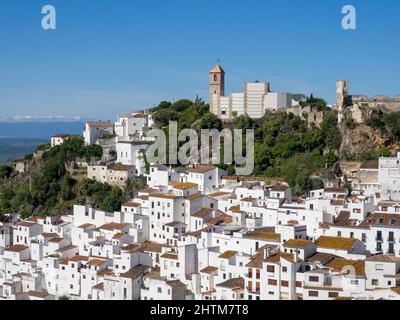 CASARES, ANDALUSIEN, SPANIEN - MAI 5 : Blick auf Casares in Spanien am 5. Mai 2014 Stockfoto