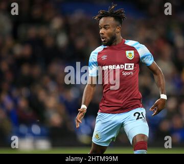 Burnley, Großbritannien. 1.. März 2022 ; Turf Moor, Burnley, Lancashire, England; Premier League Football, Burnley versus Leicester City ; Maxwel Cornet of Burnley Credit: Action Plus Sports Images/Alamy Live News Stockfoto