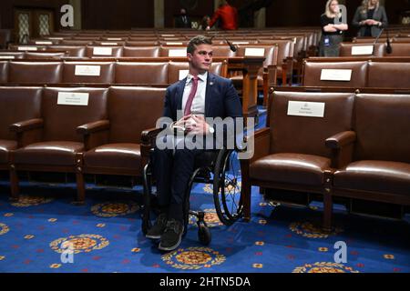 Washington, Usa. 01. März 2022. DER US-Repräsentant Madison Cawthorn (R-NC) trifft am 1. März 2022 in der Rede zum Bundesstaat der Union im US-Kapitol in Washington, DC, ein. Pool Foto von Saul Loeb/UPI Kredit: UPI/Alamy Live News Stockfoto