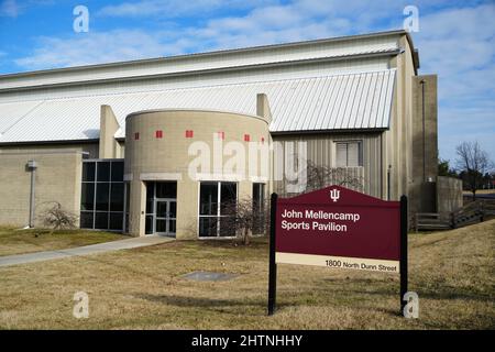 Der John Mellencamp Pavilion auf dem Campus der Indiana University, Montag, den 1. März 2022, in Bloomington, Ind. Das Gebäude ist die Indoor-Trainingsanlage Stockfoto
