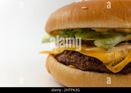 hamburger auf weißem Hintergrund Stockfoto