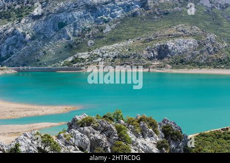 Fantastische Aussicht auf den Embalse de Cuber in der Sierra de Tramuntana, Mallorca, Spanien Stockfoto