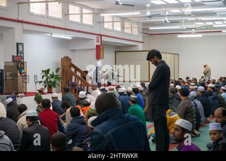 Rom, Italien 25/03/2016: Freitag beten im Torpignattara Moslems Center. ©Andrea Sabbadini Stockfoto