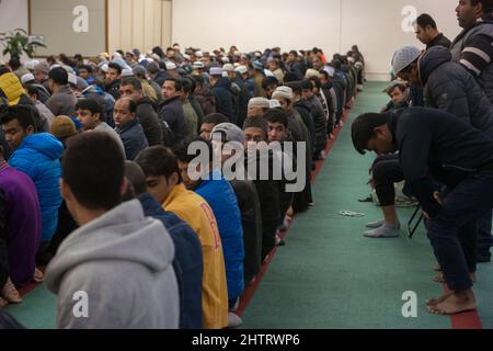 Rom, Italien 25/03/2016: Freitag beten im Torpignattara Moslems Center. ©Andrea Sabbadini Stockfoto