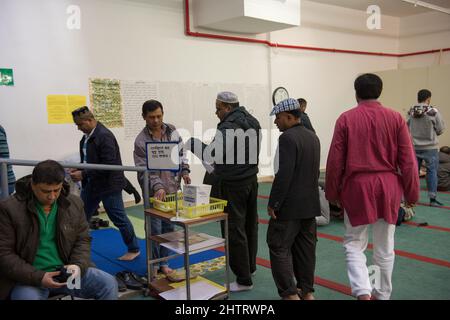 Rom, Italien 25/03/2016: Freitag beten im Torpignattara Moslems Center. ©Andrea Sabbadini Stockfoto