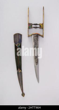 Kunst inspiriert von Dagger (Katar) mit Sheath, 18. Century, Lucknow, Uttar Pradesh, Nordindien, Stahl, Gold, Samt, Holz, H. mit Scheide 21 1/4 Zoll (54 cm); H. ohne Mantel 17 7/8 Zoll (45,4 cm); B: 3 5/8 Zoll (9,2 cm); Gewicht 1 lb. 1,4 oz. (493,3 g); Gewicht des Mantels 5,1 oz. (144,6 g, Classic Works modernisiert von Artotop mit einem Schuss Moderne. Formen, Farbe und Wert, auffällige visuelle Wirkung auf Kunst. Emotionen durch Freiheit von Kunstwerken auf zeitgemäße Weise. Eine zeitlose Botschaft, die eine wild kreative neue Richtung verfolgt. Künstler, die sich dem digitalen Medium zuwenden und die Artotop NFT erschaffen Stockfoto