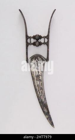 Art inspired by Dagger (Katar), 18. Century, Indian, Steel, H. 11 1/4 in. (28,6 cm); B: 3 7/16 Zoll (8,7 cm); Gewicht 6,7 oz. (189,9 g), Dolche, Classic Works modernisiert von Artotop mit einem Schuss Moderne. Formen, Farbe und Wert, auffällige visuelle Wirkung auf Kunst. Emotionen durch Freiheit von Kunstwerken auf zeitgemäße Weise. Eine zeitlose Botschaft, die eine wild kreative neue Richtung verfolgt. Künstler, die sich dem digitalen Medium zuwenden und die Artotop NFT erschaffen Stockfoto