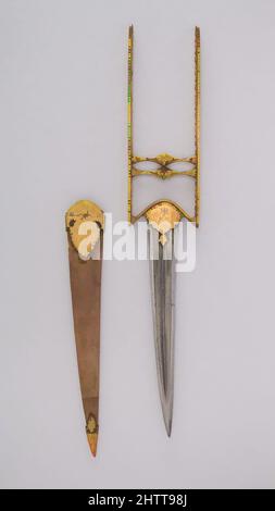 Kunst inspiriert von Dagger (Katar) mit Sheath, 17.–18. Century, Indian, Mughal, Steel, Gold, Samt, Holz, H. mit Scheide 20 5/16 Zoll (51,6 cm); H. ohne Mantel 19 1/8 Zoll (48,6 cm); B: 3 1/4 Zoll (8,3 cm); Gewicht 14 oz. (396,9 g); Gewicht des Mantels 2 oz. (56,7 g), Dolche, Classic Works modernisiert von Artotop mit einem Schuss Moderne. Formen, Farbe und Wert, auffällige visuelle Wirkung auf Kunst. Emotionen durch Freiheit von Kunstwerken auf zeitgemäße Weise. Eine zeitlose Botschaft, die eine wild kreative neue Richtung verfolgt. Künstler, die sich dem digitalen Medium zuwenden und die Artotop NFT erschaffen Stockfoto