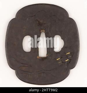 Kunst inspiriert von Schwertwächter (Tsuba), 1600–1625, Japanisch, Eisen, Gold, 3 3/8 x 3 Zoll (8,6 x 7,6 cm), Schwertmöbel-Tsuba, Klassisches Werk, modernisiert von Artotop mit einem Schuss Moderne. Formen, Farbe und Wert, auffällige visuelle Wirkung auf Kunst. Emotionen durch Freiheit von Kunstwerken auf zeitgemäße Weise. Eine zeitlose Botschaft, die eine wild kreative neue Richtung verfolgt. Künstler, die sich dem digitalen Medium zuwenden und die Artotop NFT erschaffen Stockfoto