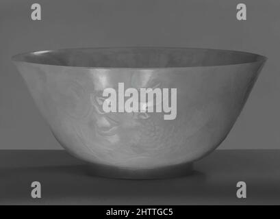 Kunst inspiriert von Bowl, Ende 19. Jahrhundert, China, Jadeite, H. 3 1/16 in. (7,8 cm); Durchm. 6 3/4 Zoll (17,1 cm), Jade, Classic Works modernisiert von Artotop mit einem Schuss Modernität. Formen, Farbe und Wert, auffällige visuelle Wirkung auf Kunst. Emotionen durch Freiheit von Kunstwerken auf zeitgemäße Weise. Eine zeitlose Botschaft, die eine wild kreative neue Richtung verfolgt. Künstler, die sich dem digitalen Medium zuwenden und die Artotop NFT erschaffen Stockfoto