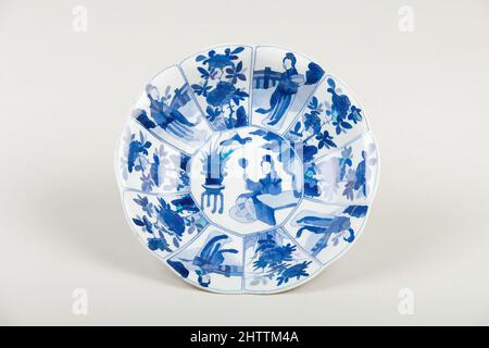 Kunst inspiriert von Dish, Qing-Dynastie (1644–1911), China, Porzellan, H. 1 1/2 Zoll (3,8 cm); B: 6 1/2 Zoll (16,5 cm), Keramik, Klassisches von Artotop modernisiertes Werk mit einem Schuss Moderne. Formen, Farbe und Wert, auffällige visuelle Wirkung auf Kunst. Emotionen durch Freiheit von Kunstwerken auf zeitgemäße Weise. Eine zeitlose Botschaft, die eine wild kreative neue Richtung verfolgt. Künstler, die sich dem digitalen Medium zuwenden und die Artotop NFT erschaffen Stockfoto