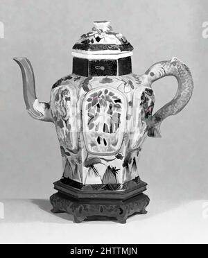 Kunst inspiriert von Wine Pot, Qing-Dynastie (1644–1911), Kangxi-Zeit (1662–1722), China, Porzellan in Famille-Verte-Emaille auf dem Keks gemalt, 6 3/4 (Deckel und Sockel von H. inc.) (17,1 cm); W. 6 1/4 Zoll (15,9 cm); D. 3 3/4 Zoll (9,5 cm), Keramik, Klassisches von Artotop modernisiertes Werk mit einem Schuss Moderne. Formen, Farbe und Wert, auffällige visuelle Wirkung auf Kunst. Emotionen durch Freiheit von Kunstwerken auf zeitgemäße Weise. Eine zeitlose Botschaft, die eine wild kreative neue Richtung verfolgt. Künstler, die sich dem digitalen Medium zuwenden und die Artotop NFT erschaffen Stockfoto