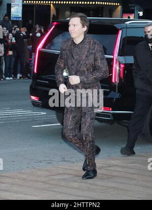 01. März 2022. Paul Dano bei Warner Bros, Picters präsentiert Weltpremiere des Batman auf dem Lincoln Center Plaza in New York 01. März 2022 Quelle: RW/MediaPunch Stockfoto