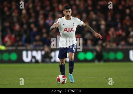 MIDDLESBROUGH, GROSSBRITANNIEN. MÄR 1. Cristian Romero von Tottenham Hotspur während des Spiels der fünften Runde zwischen Middlesbrough und Tottenham Hotspur im Riverside Stadium, Middlesbrough, am Dienstag, den 1.. März 2022. (Kredit: Mark Fletcher | MI News) Kredit: MI Nachrichten & Sport /Alamy Live News Stockfoto