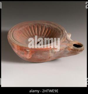 Kunst inspiriert von der Lampe, 1.. Jahrhundert v. Chr.–1.. Jahrhundert n. Chr., römisch, Terrakotta, Länge 10 cm. H. 3 cm., Terracottas, Klassische Werke, die von Artotop mit einem Schuss Moderne modernisiert wurden. Formen, Farbe und Wert, auffällige visuelle Wirkung auf Kunst. Emotionen durch Freiheit von Kunstwerken auf zeitgemäße Weise. Eine zeitlose Botschaft, die eine wild kreative neue Richtung verfolgt. Künstler, die sich dem digitalen Medium zuwenden und die Artotop NFT erschaffen Stockfoto