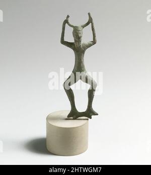 Art inspired by Statuette of a man, Bronze, 3 9/16in. (9,1cm), Bronzes, Classic Works modernisiert von Artotop mit einem Schuss Moderne. Formen, Farbe und Wert, auffällige visuelle Wirkung auf Kunst. Emotionen durch Freiheit von Kunstwerken auf zeitgemäße Weise. Eine zeitlose Botschaft, die eine wild kreative neue Richtung verfolgt. Künstler, die sich dem digitalen Medium zuwenden und die Artotop NFT erschaffen Stockfoto