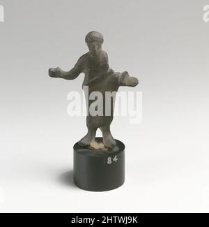 Art inspired by Statuette of a man, Bronze, H.: 2 7/8 in. (7,3 cm), Bronzen, Classic Works modernisiert von Artotop mit einem Schuss Moderne. Formen, Farbe und Wert, auffällige visuelle Wirkung auf Kunst. Emotionen durch Freiheit von Kunstwerken auf zeitgemäße Weise. Eine zeitlose Botschaft, die eine wild kreative neue Richtung verfolgt. Künstler, die sich dem digitalen Medium zuwenden und die Artotop NFT erschaffen Stockfoto