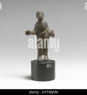 Art inspired by Statuette of a man, Bronze, H.: 2 13/16 in. (7,1 cm), Bronzen, Classic Works modernisiert von Artotop mit einem Schuss Moderne. Formen, Farbe und Wert, auffällige visuelle Wirkung auf Kunst. Emotionen durch Freiheit von Kunstwerken auf zeitgemäße Weise. Eine zeitlose Botschaft, die eine wild kreative neue Richtung verfolgt. Künstler, die sich dem digitalen Medium zuwenden und die Artotop NFT erschaffen Stockfoto