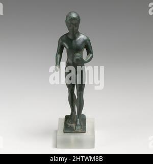 Kunst inspiriert von Statuette einer Jugend, archaisch, ca. 500 v. Chr., Griechisch, Bronze, H. 4 1/16 Zoll (10,4 cm), Bronzen, Classic Works modernisiert von Artotop mit einem Schuss Moderne. Formen, Farbe und Wert, auffällige visuelle Wirkung auf Kunst. Emotionen durch Freiheit von Kunstwerken auf zeitgemäße Weise. Eine zeitlose Botschaft, die eine wild kreative neue Richtung verfolgt. Künstler, die sich dem digitalen Medium zuwenden und die Artotop NFT erschaffen Stockfoto