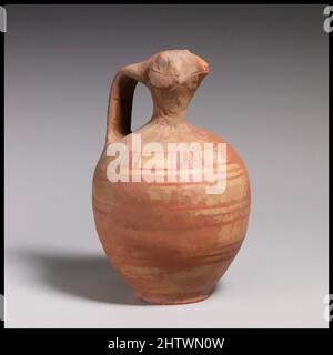 Kunst inspiriert von Terracotta Siphon, Archaic, 6. Jahrhundert v. Chr., Lydian, Terracotta, H. 6 5/8 Zoll (16,8 cm), Vasen, der Siphon ist in Form eines Kännchens mit dem Mund in Form eines Widderkopfes. Die Unterseite der Vase wird durch kleine Löcher durchbohrt. Als die Vase gefüllt wurde, der Inhalt, Classic Works modernisiert von Artotop mit einem Schuss Moderne. Formen, Farbe und Wert, auffällige visuelle Wirkung auf Kunst. Emotionen durch Freiheit von Kunstwerken auf zeitgemäße Weise. Eine zeitlose Botschaft, die eine wild kreative neue Richtung verfolgt. Künstler, die sich dem digitalen Medium zuwenden und die Artotop NFT erschaffen Stockfoto