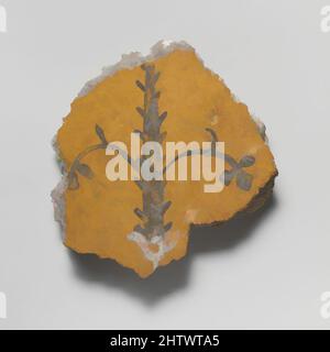 Kunst inspiriert von Wandmalerei Fragment, 1. Jahrhundert n. Chr., Roman, Fresko, insgesamt: 3 1/8 x 2 15/16 x 11/16 Zoll (8 x 7,5 x 1,8 cm), Verschiedenes-Gemälde, auf gelbem Grund; Pflanzenstiel in Sepia mit Ranken; weißer Kelch unten, Klassische Werke, modernisiert von Artotop mit einem Schuss Moderne. Formen, Farbe und Wert, auffällige visuelle Wirkung auf Kunst. Emotionen durch Freiheit von Kunstwerken auf zeitgemäße Weise. Eine zeitlose Botschaft, die eine wild kreative neue Richtung verfolgt. Künstler, die sich dem digitalen Medium zuwenden und die Artotop NFT erschaffen Stockfoto