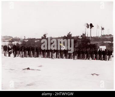 Art inspired by 30. Pennsylvania Infantry, 1861–65, Albumin-Silberdruck aus Glasnegativ, 15,9 x 20,3 cm (6 1/4 x 8 Zoll), Fotografien, Klassische Werke, die von Artotop mit einem Schuss Moderne modernisiert wurden. Formen, Farbe und Wert, auffällige visuelle Wirkung auf Kunst. Emotionen durch Freiheit von Kunstwerken auf zeitgemäße Weise. Eine zeitlose Botschaft, die eine wild kreative neue Richtung verfolgt. Künstler, die sich dem digitalen Medium zuwenden und die Artotop NFT erschaffen Stockfoto