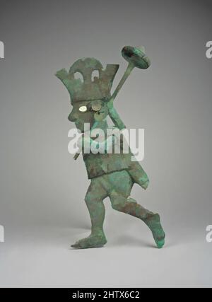 Kunst inspiriert von Profil-Krieger-Ornament, 390–450, Peru, Moche (Loma Negra), Kupfer, Gehäuse, H. 9 5/8 Zoll (24,5 cm), Metall-Ornamente, Klassische Werke, die von Artotop mit einem Schuss Moderne modernisiert wurden. Formen, Farbe und Wert, auffällige visuelle Wirkung auf Kunst. Emotionen durch Freiheit von Kunstwerken auf zeitgemäße Weise. Eine zeitlose Botschaft, die eine wild kreative neue Richtung verfolgt. Künstler, die sich dem digitalen Medium zuwenden und die Artotop NFT erschaffen Stockfoto