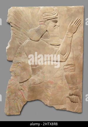 Von Relief inspirierte Kunst, Neo-Assyrisch, ca. 883–859 v. Chr., Mesopotamien, Nimrud (altes Kalhu), Assyrer, Gips-Alabaster, 65 3/4 x 48 1/2 x 4 Zoll (167 x 123,2 x 10,2 cm), mit Steinreliefs beschriftet, Diese Tafel aus dem Nordwest-Palast in Nimrud (altes Kalhu) zeigt ein geflügeltes, klassisches Werk, das von Artotop mit einem Schuss Moderne modernisiert wurde. Formen, Farbe und Wert, auffällige visuelle Wirkung auf Kunst. Emotionen durch Freiheit von Kunstwerken auf zeitgemäße Weise. Eine zeitlose Botschaft, die eine wild kreative neue Richtung verfolgt. Künstler, die sich dem digitalen Medium zuwenden und die Artotop NFT erschaffen Stockfoto