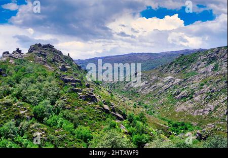 Laboureiro Flusstal, Castro Laboureiro Dorf, Peneda Geres Nationalpark, Minho, Portugal Stockfoto