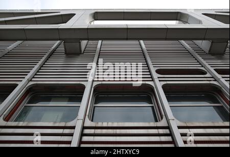 Detail der Fassade des Internationalen Congress Centers ICC, das Veranstaltungsgebäude ist seit mehreren Jahren geschlossen, Berlin, Deutschland Stockfoto