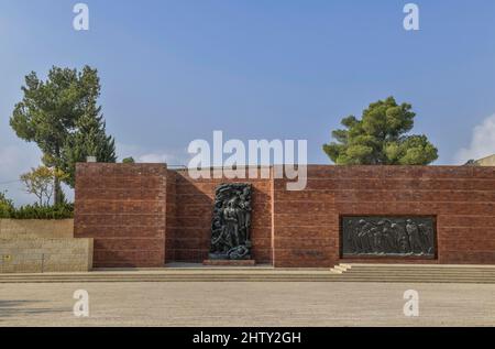 Warschauer Ghetto-Platz mit Gedenkmauer, Yad Vashem Holocaust-Mahnmal, Jerusalem, Israel Stockfoto