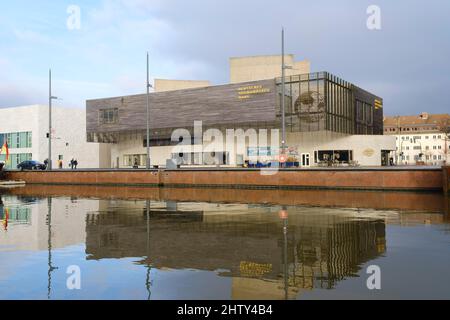 Deutsches Auswanderungshaus im Neuen Hafen, Havenwelten, Bremerhaven, Bremen, Deutschland Stockfoto