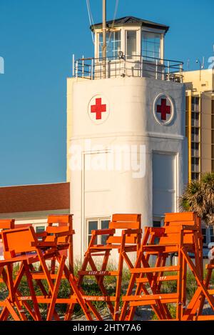 American Red Cross Volunteer Life Saving Corps Station am Jacksonville Beach im Nordosten Floridas. (USA) Stockfoto