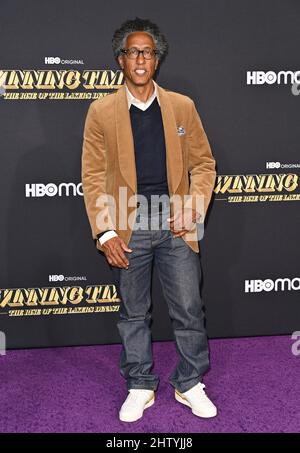 Los Angeles, USA. 02. März 2022. LOS ANGELES, USA. 02. März 2022: Andre Royo bei der Premiere von HBO's „Winning Time: The Rise of the Lakers Dynasty“ im Ace Theatre. Bildquelle: Paul Smith/Alamy Live News Stockfoto