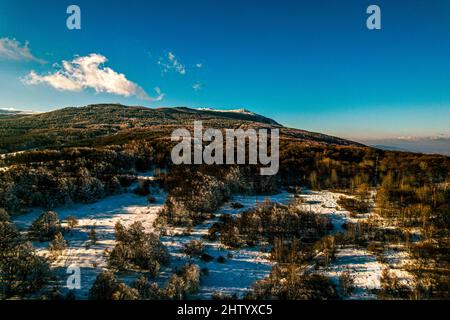 Luftaufnahme des Vitosha-Gebirges in Bulgarien Stockfoto