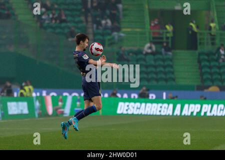 02. März 2022. Lissabon, Portugal. Portos Mittelfeldspieler aus Portugal Fabio Vieira (50) in Aktion während der Halbfinalsektion 1. des portugiesischen Pokals: Sporting vs Porto Credit: Alexandre de Sousa/Alamy Live News Stockfoto