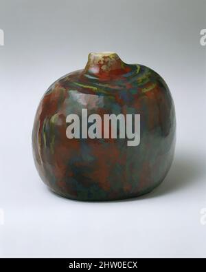 Art inspired by Vase, 1897, Steinzeug, H. 8-1/2 in. (21,6 cm), Keramik-Keramik, Klassisches Werk, modernisiert von Artotop mit einem Schuss Moderne. Formen, Farbe und Wert, auffällige visuelle Wirkung auf Kunst. Emotionen durch Freiheit von Kunstwerken auf zeitgemäße Weise. Eine zeitlose Botschaft, die eine wild kreative neue Richtung verfolgt. Künstler, die sich dem digitalen Medium zuwenden und die Artotop NFT erschaffen Stockfoto