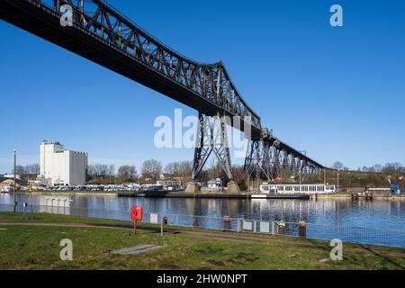 Die neue Schwebefähre über den Nord-Ostsee-Kanal wird morgen 4. Mrz. 2022 feierlich ihrer Bestimmung übergeben. Stockfoto