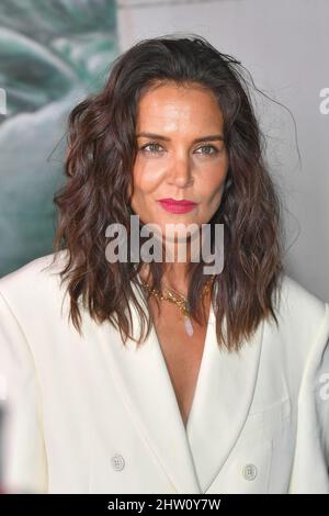 Katie Holmes nimmt an der Eröffnungsfeier von RiseNY am 02. März 2022 in New York Teil. Stockfoto