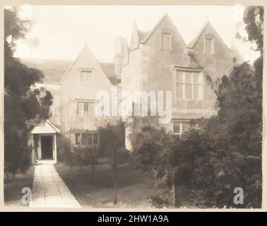 Art Inspired by Main Entrance, 1896, Platinum Print, Alben, Frederick H. Evans (British, London 1853–1943 London), Bookplate designed by Aubrey Vincent Beardsley (British, Brighton, Sussex 1872–1898 Menton), Bookplate designed by Frederick Colin Tilney (British, 1870–1951), Unknown (, Klassische Werke, die von Artotop mit einem Schuss Modernität modernisiert wurden. Formen, Farbe und Wert, auffällige visuelle Wirkung auf Kunst. Emotionen durch Freiheit von Kunstwerken auf zeitgemäße Weise. Eine zeitlose Botschaft, die eine wild kreative neue Richtung verfolgt. Künstler, die sich dem digitalen Medium zuwenden und die Artotop NFT erschaffen Stockfoto